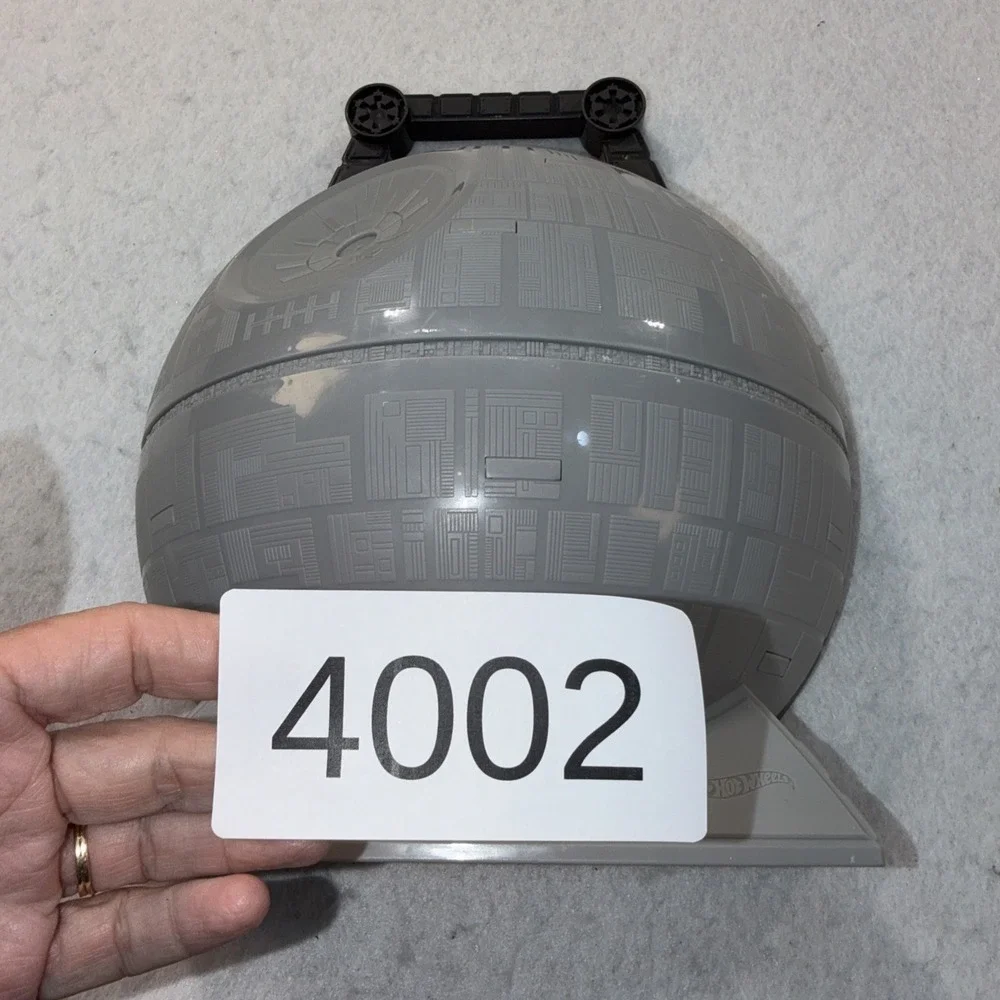 Hot Wheels Star Wars Death Star Collector's Car Carrying Case‎ with Handle EUC